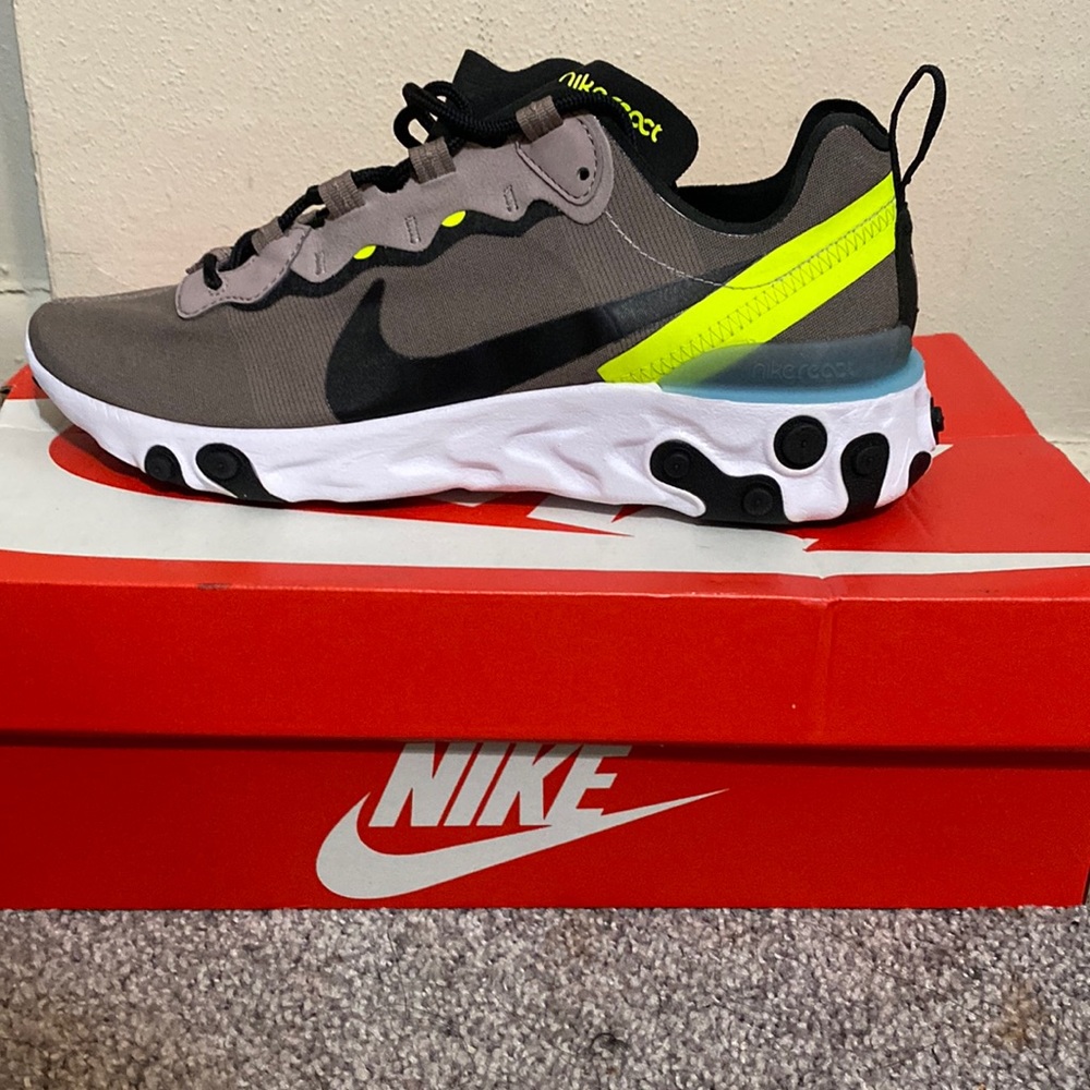 Nike React Element 55